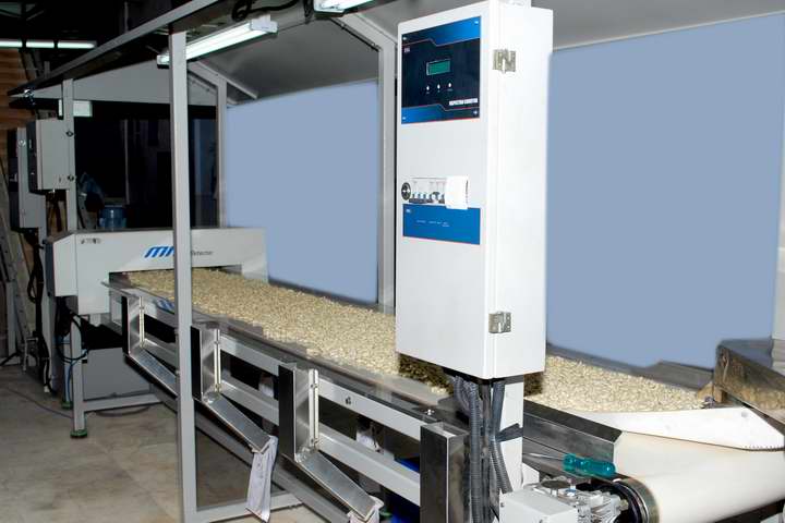 cashew conveyer